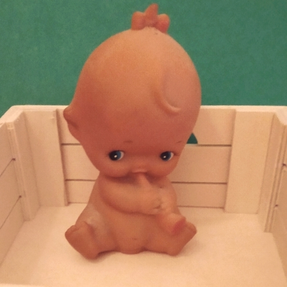 Vintage Kewpie look a like rubber doll - Picture 3 of 7